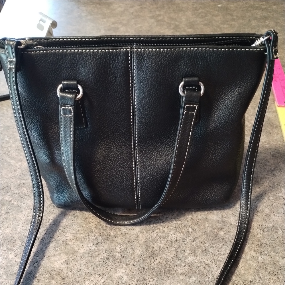 Black leather fossil mid size purse